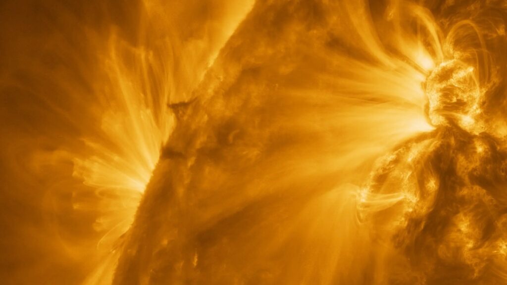 Meteor Showers Occur on the Sun Too, But They’re Very Different